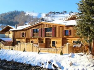 Chalet Kaprun Lodge - 8-18 personen - lastminute wintersport aanbiedingen