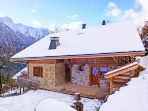 Chalet Petit Châtel met buiten-whirlpool - 10 personen - lastminute wintersport aanbiedingen