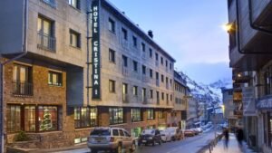 Hotel Cristina (ontbijt) - lastminute wintersport aanbiedingen