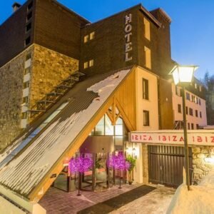 Hôtel Ibiza - lastminute wintersport aanbiedingen