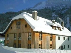 Chalet Levett inclusief catering - 22-24 personen - lastminute wintersport aanbiedingen