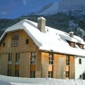 Chalet Levett inclusief catering - 22-24 personen - lastminute wintersport aanbiedingen