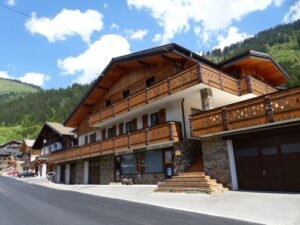 Chalet-appartement l'Ours met buiten-whirlpool - 10 personen - lastminute wintersport aanbiedingen