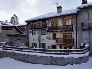 Chalet La Petitta inclusief catering - 19-28 personen - lastminute wintersport aanbiedingen