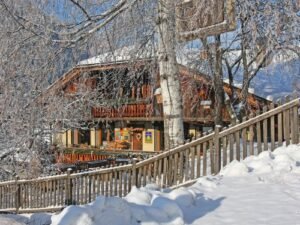 Chalet de Claude met sauna en outdoor hot tub - 10 personen - lastminute wintersport aanbiedingen