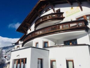 Chalet Elfriede inclusief catering - 50-56 personen - lastminute wintersport aanbiedingen