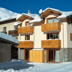 Chalet Les Flocons - 19 personen - lastminute wintersport aanbiedingen