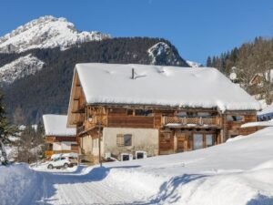 Chalet Ferme du Rys met buiten-whirlpool