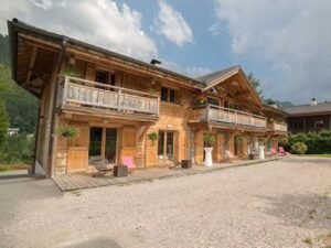 Chalet Flo - 20-27 personen - lastminute wintersport aanbiedingen