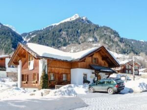 Chalet Holzworm - 12-14 personen - lastminute wintersport aanbiedingen