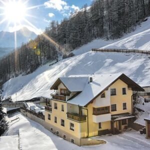 Chalet Austria - 15-19 personen - lastminute wintersport aanbiedingen