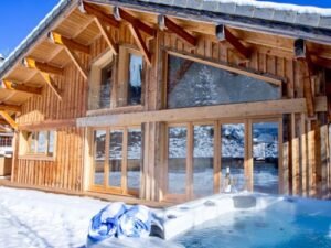 Chalet Les Trois Bonheurs met buiten-whirlpool - 11 personen - lastminute wintersport aanbiedingen