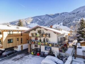 Chalet Winterlodge - 20-24 personen - lastminute wintersport aanbiedingen