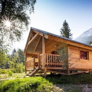 Huttopia Bozel en Vanoise - lastminute wintersport aanbiedingen