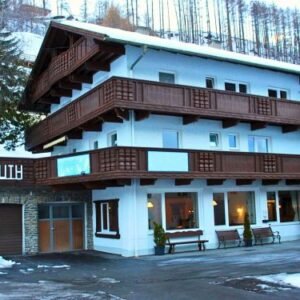 Chalet Ruth inclusief catering - 30-37 personen - lastminute wintersport aanbiedingen