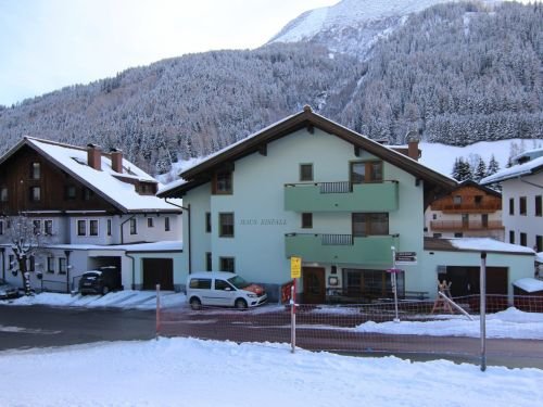 Chalet Eisfall inclusief catering - 12-13 personen - lastminute wintersport aanbiedingen