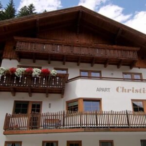Appartement Christine zondag t/m zondag Sophie - 4 personen - lastminute wintersport aanbiedingen